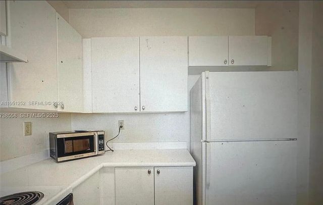 3020 NE 32nd Avenue 817, Fort Lauderdale, FL 33308
