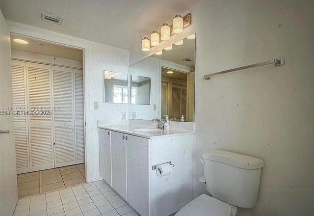 3020 NE 32nd Avenue 817, Fort Lauderdale, FL 33308
