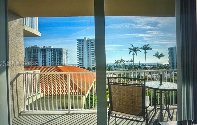 3020 NE 32nd Avenue 817, Fort Lauderdale, FL 33308
