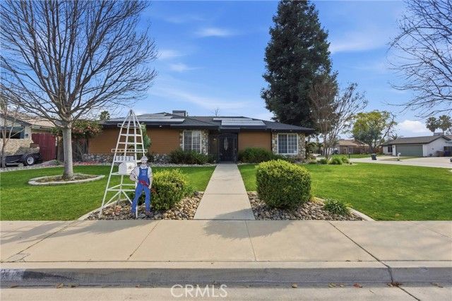 6317 Scenic Way, Bakersfield, CA 93309