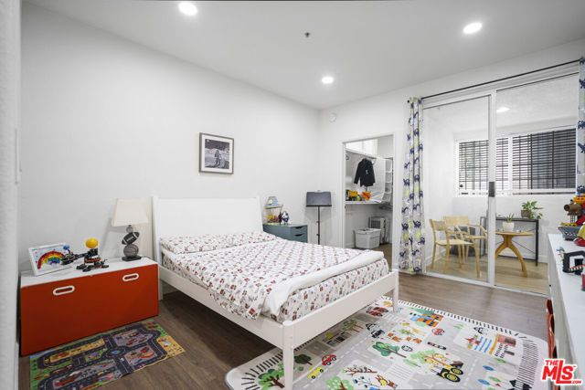 333 Westminster Avenue 104, Los Angeles, CA 90020