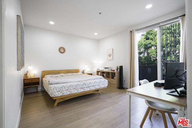 333 Westminster Avenue 104, Los Angeles, CA 90020