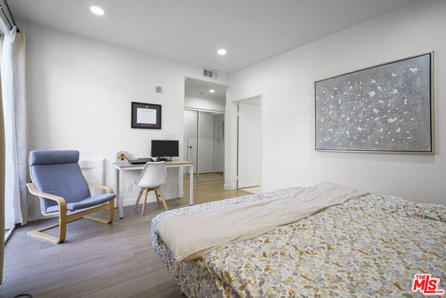 333 Westminster Avenue 104, Los Angeles, CA 90020