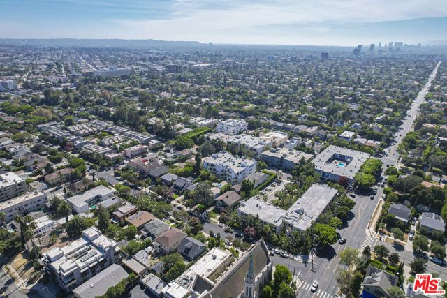 333 Westminster Avenue 104, Los Angeles, CA 90020