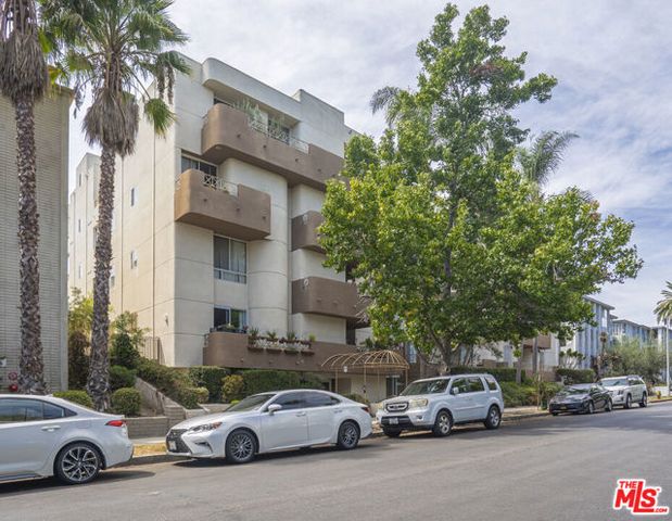 333 Westminster Avenue 104, Los Angeles, CA 90020