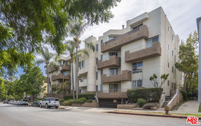 333 Westminster Avenue 104, Los Angeles, CA 90020