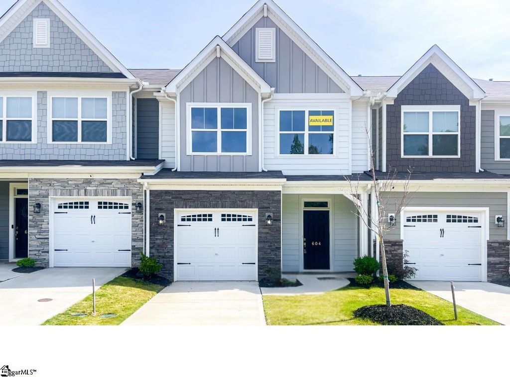 604 Autumn Lake Road, Simpsonville, SC 29681