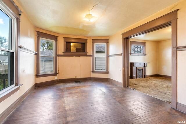 1612 W 3rd Street, Davenport, IA 52802