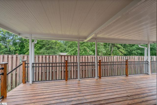 1016 Bradford Place, Greenville, SC 29615