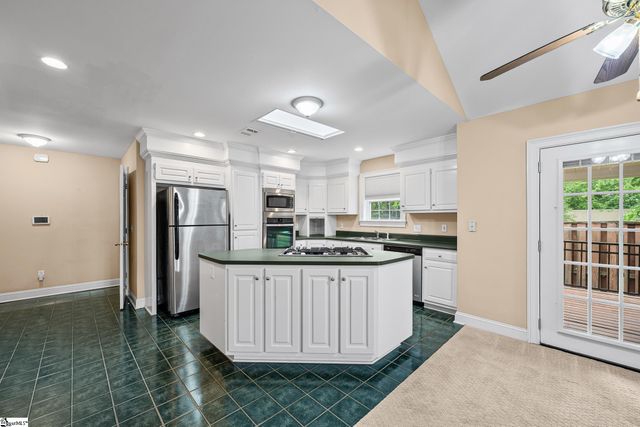 1016 Bradford Place, Greenville, SC 29615
