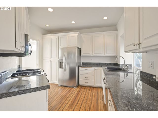 1630 RIDGLEY Blvd, Eugene, OR 97401