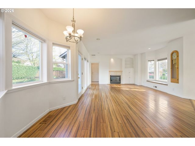 1630 RIDGLEY Blvd, Eugene, OR 97401