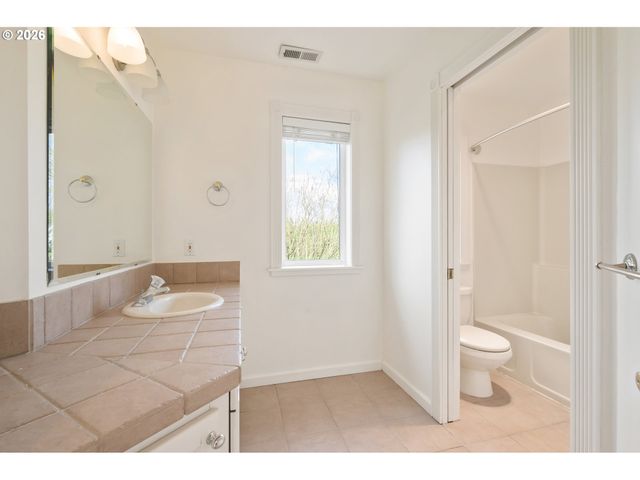 1630 RIDGLEY Blvd, Eugene, OR 97401