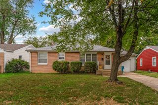 1927 South Pickwick Avenue, Springfield, MO 65804