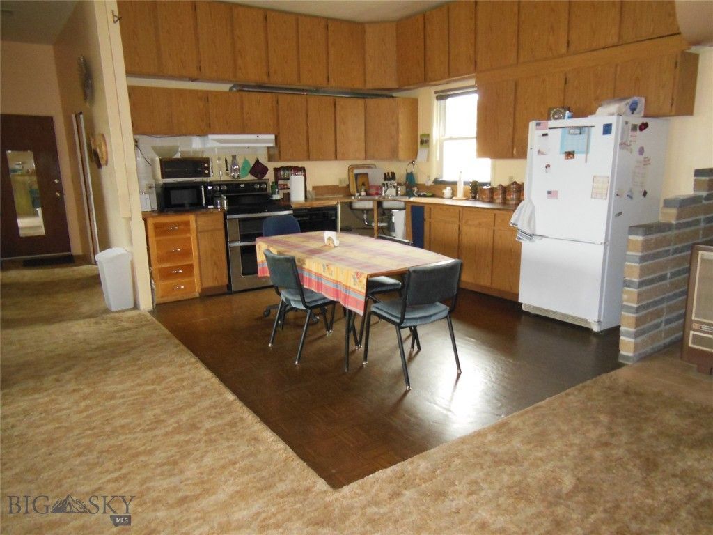 8050 S Leverich Road, Bozeman, MT 59715 photo 23