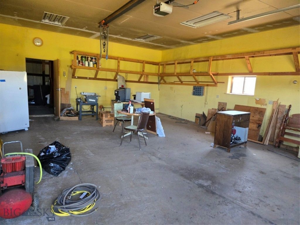 8050 S Leverich Road, Bozeman, MT 59715 photo 28