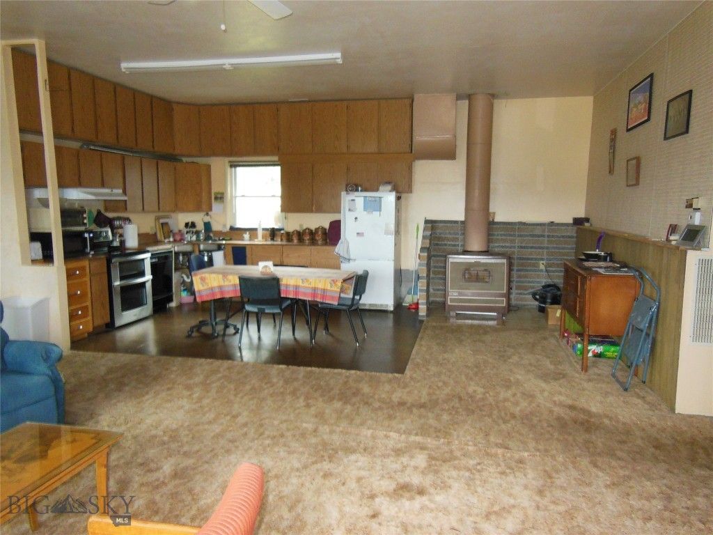 8050 S Leverich Road, Bozeman, MT 59715 photo 5