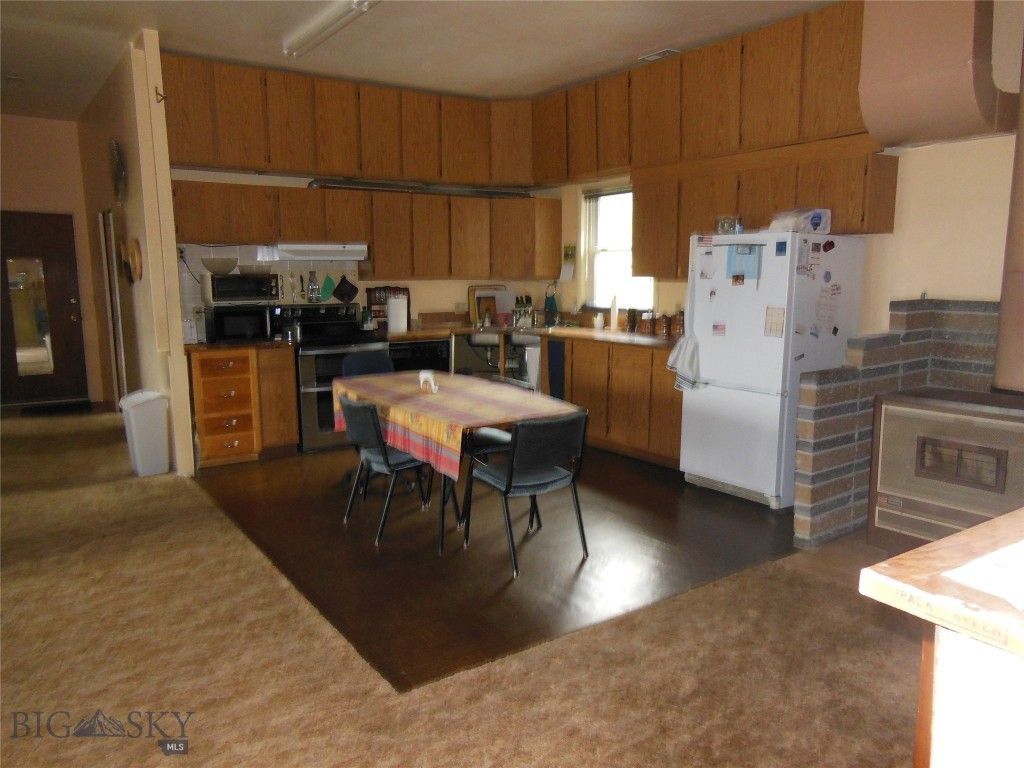 8050 S Leverich Road, Bozeman, MT 59715 photo 6