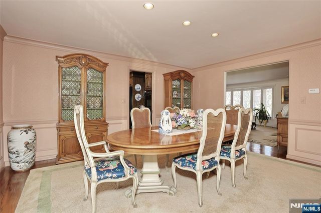 26 Glenwood Road, Tenafly, NJ 07670