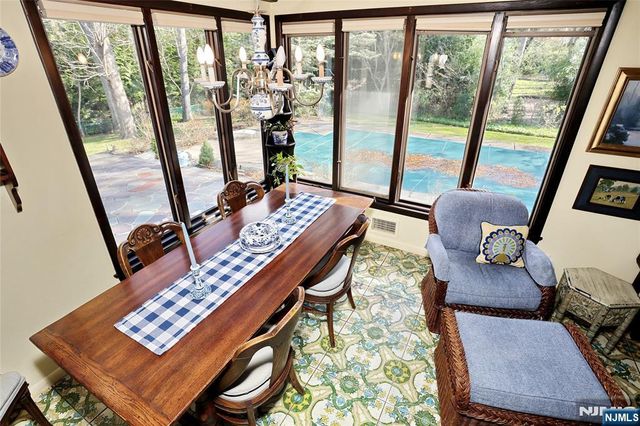 26 Glenwood Road, Tenafly, NJ 07670