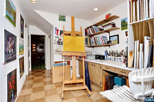 26 Glenwood Road, Tenafly, NJ 07670