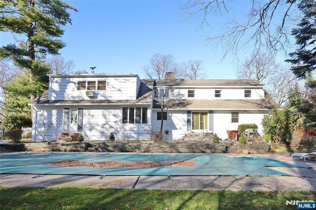 26 Glenwood Road, Tenafly, NJ 07670