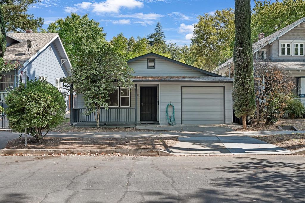 327 22nd St, Sacramento, CA 95816