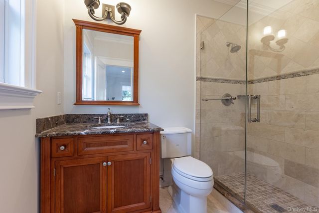 147 Eaton Lane, West Islip, NY 11795