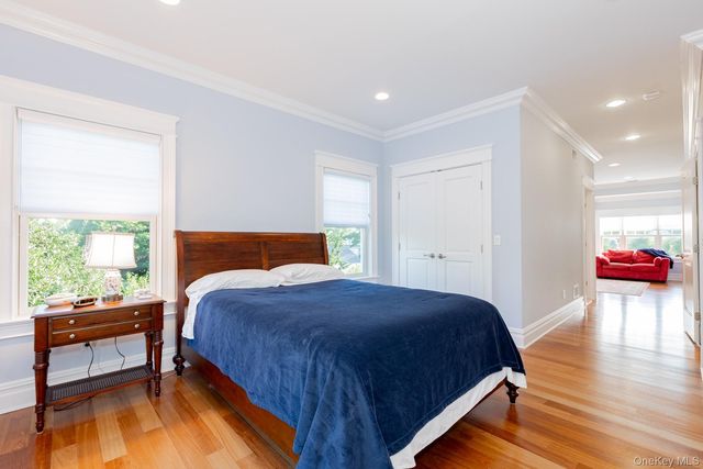 147 Eaton Lane, West Islip, NY 11795