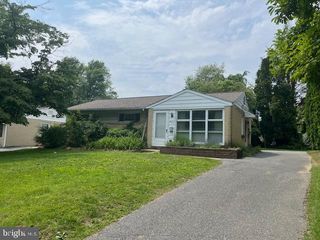 405 W ROSEDALE AVE, West Chester, PA 19382