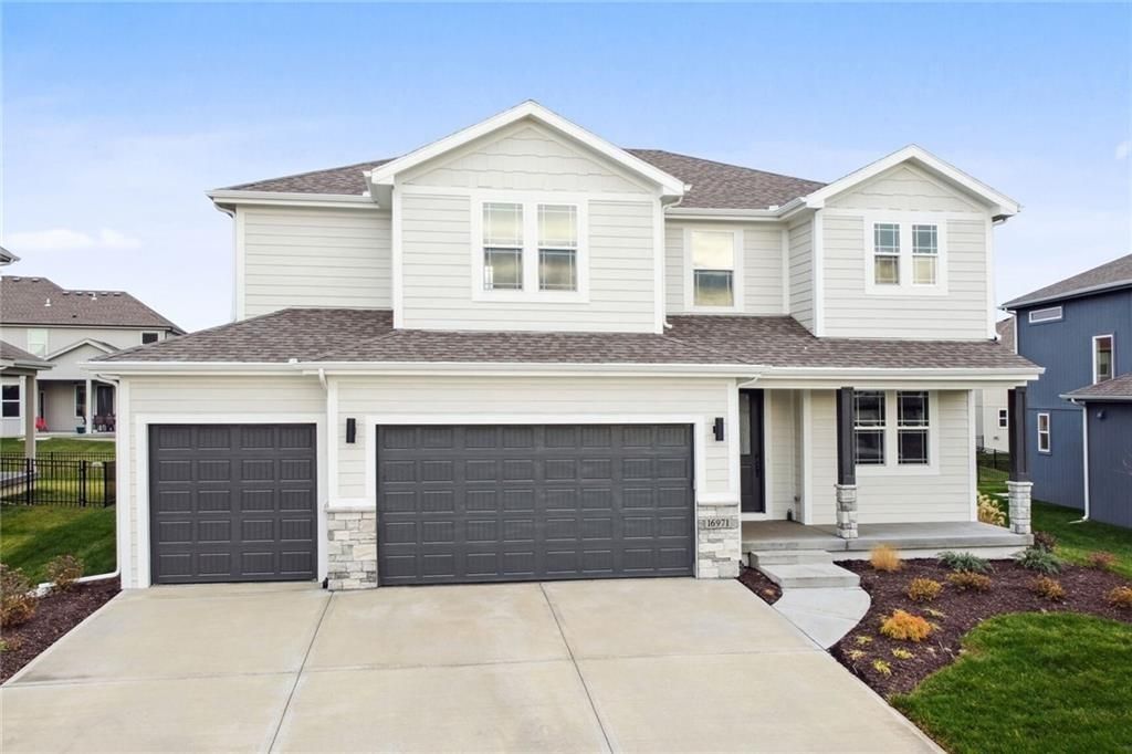 16978 S Illusion Street, Olathe, KS 66062