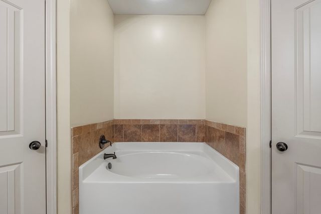 48 Winter Hawk Drive, Fort Mitchell, AL 36856