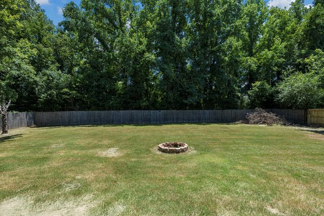 48 Winter Hawk Drive, Fort Mitchell, AL 36856