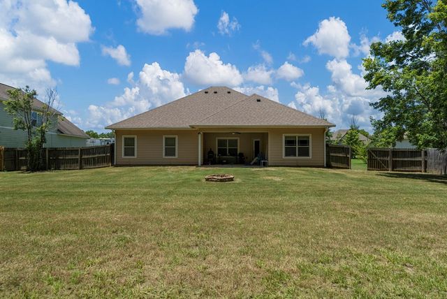 48 Winter Hawk Drive, Fort Mitchell, AL 36856