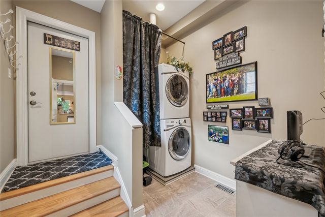 1641 Overton Ln, Squirrel Hill, PA 15217