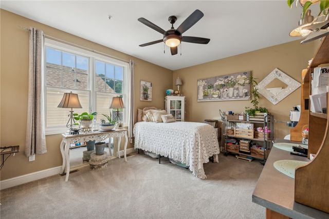 1641 Overton Ln, Squirrel Hill, PA 15217