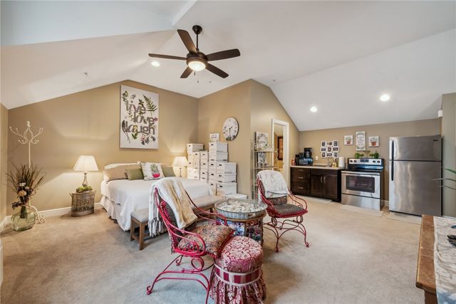 1641 Overton Ln, Squirrel Hill, PA 15217