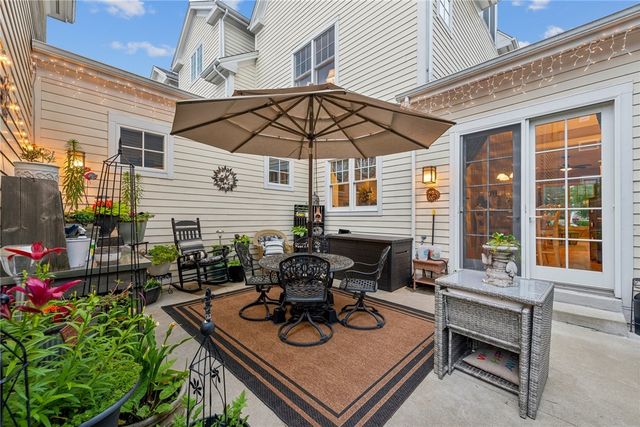 1641 Overton Ln, Squirrel Hill, PA 15217