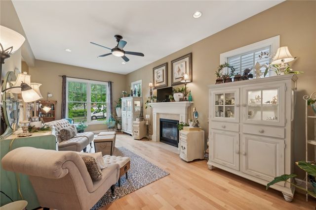 1641 Overton Ln, Squirrel Hill, PA 15217