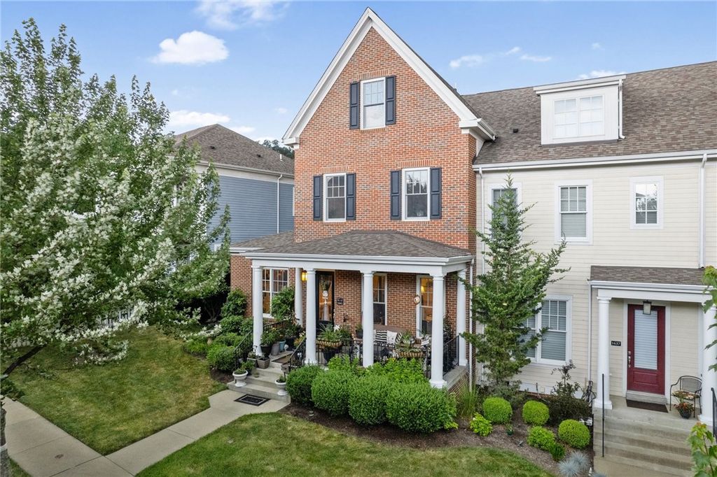 1641 Overton Ln, Squirrel Hill, PA 15217