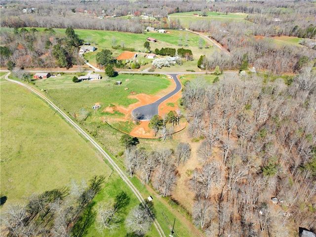 67 White Oak Court, Cleveland, GA 30528