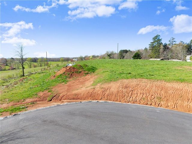 67 White Oak Court, Cleveland, GA 30528