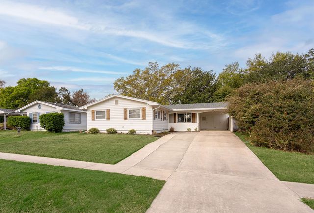 211 Deltona Blvd, St Augustine, FL 32086