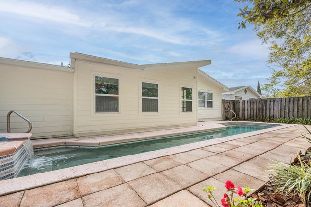 211 Deltona Blvd, St Augustine, FL 32086