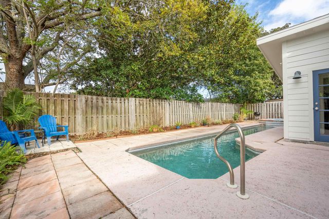 211 Deltona Blvd, St Augustine, FL 32086