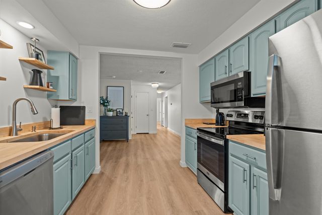 211 Deltona Blvd, St Augustine, FL 32086