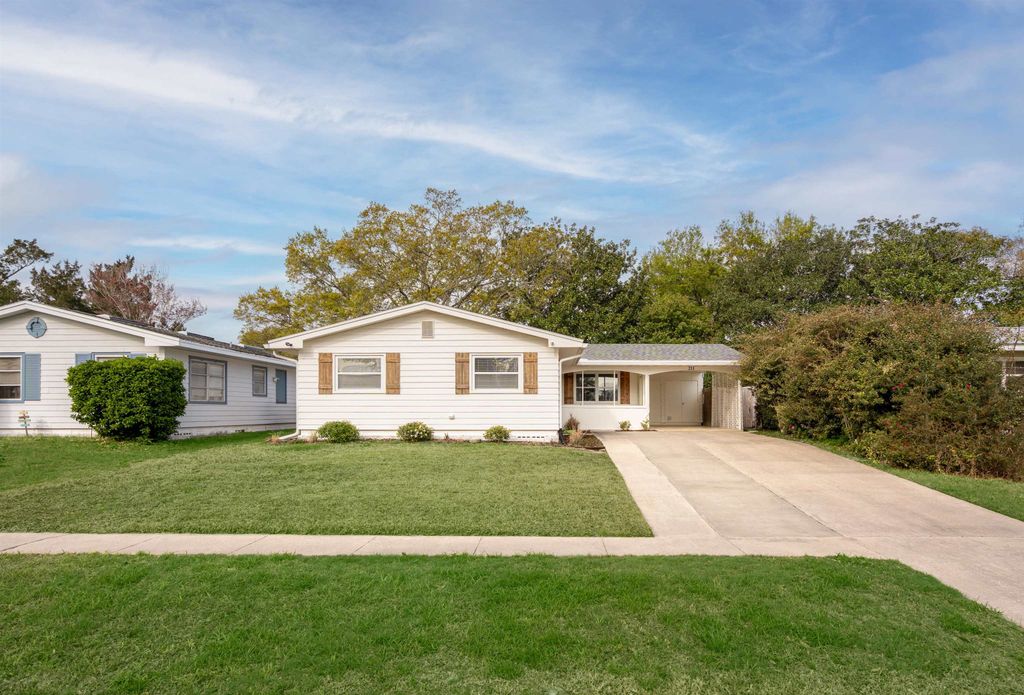 211 Deltona Blvd, St Augustine, FL 32086