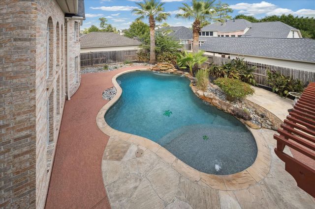 14126 Bloomingdale Manor Drive, Cypress, TX 77429