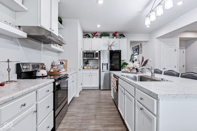 275 Bohicket Road, Whiteland, IN 46184