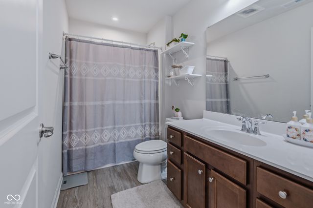 275 Bohicket Road, Whiteland, IN 46184